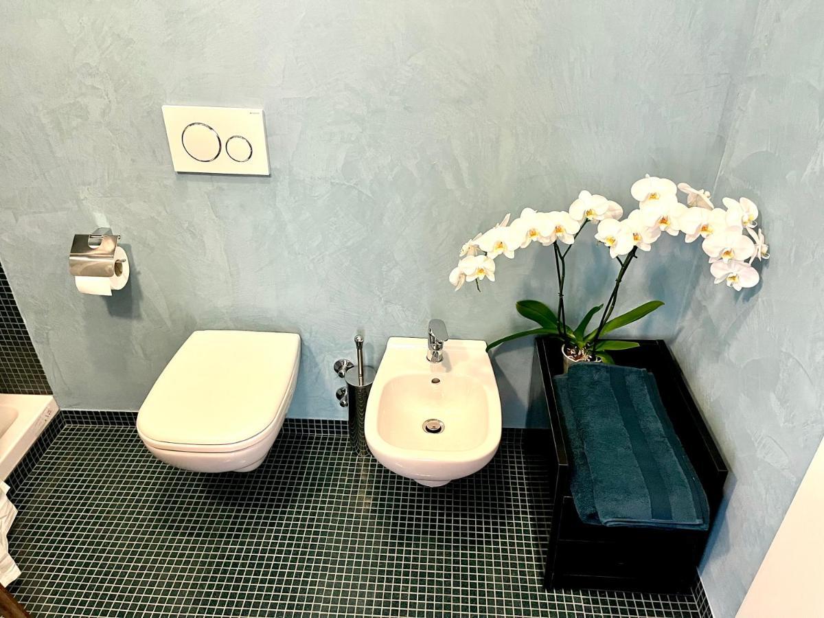Imperial Terrace Suite Milan Bagian luar foto