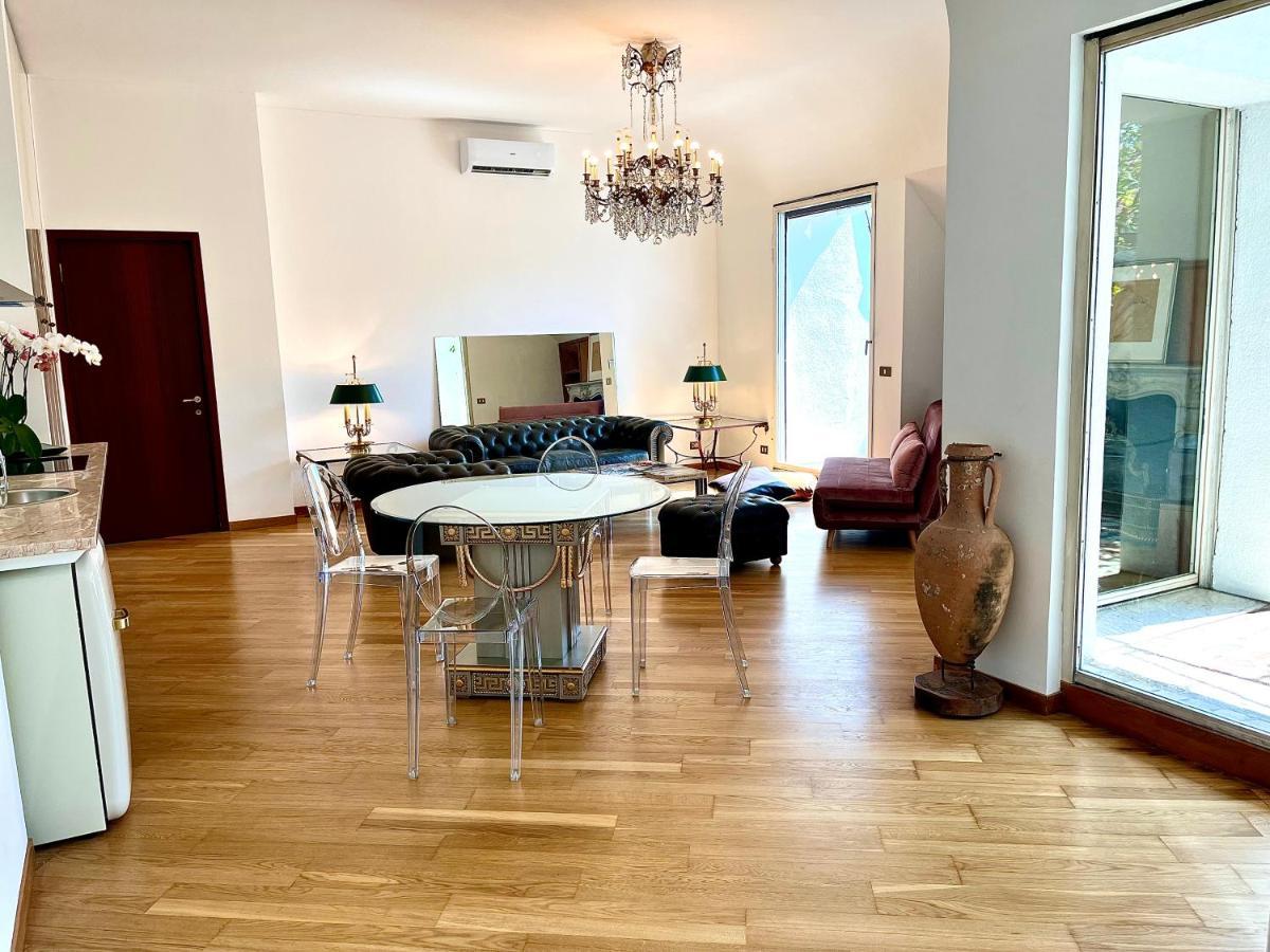 Imperial Terrace Suite Milan Bagian luar foto
